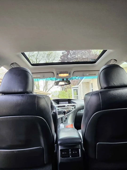 2010 Lexus RX 3rd Gen - Image 12 of 15