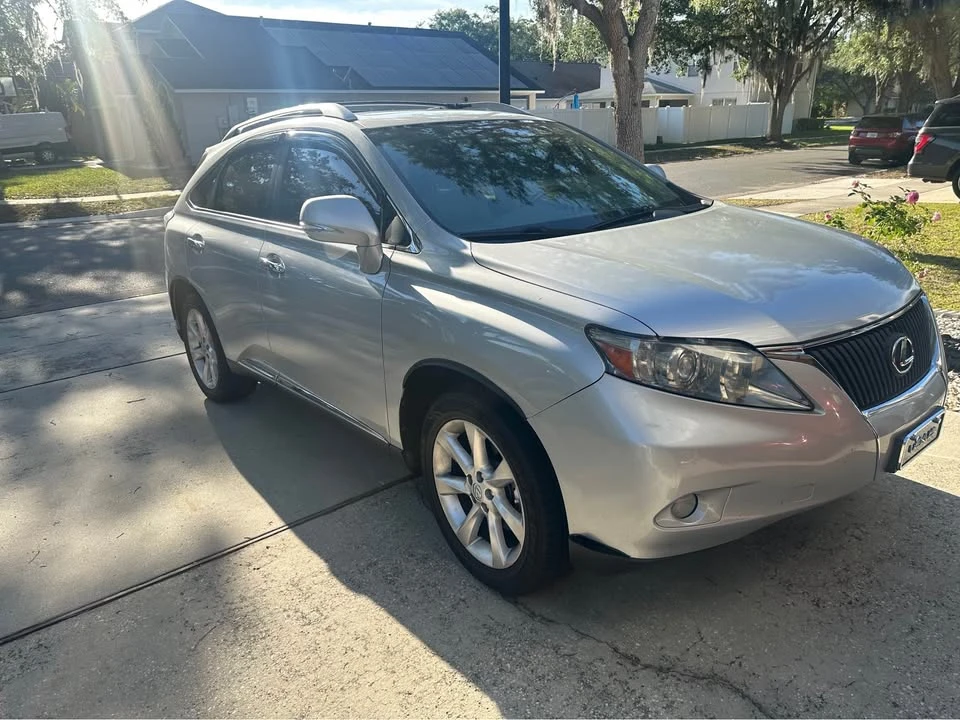 2010 Lexus RX 3rd Gen - Image 2 of 8