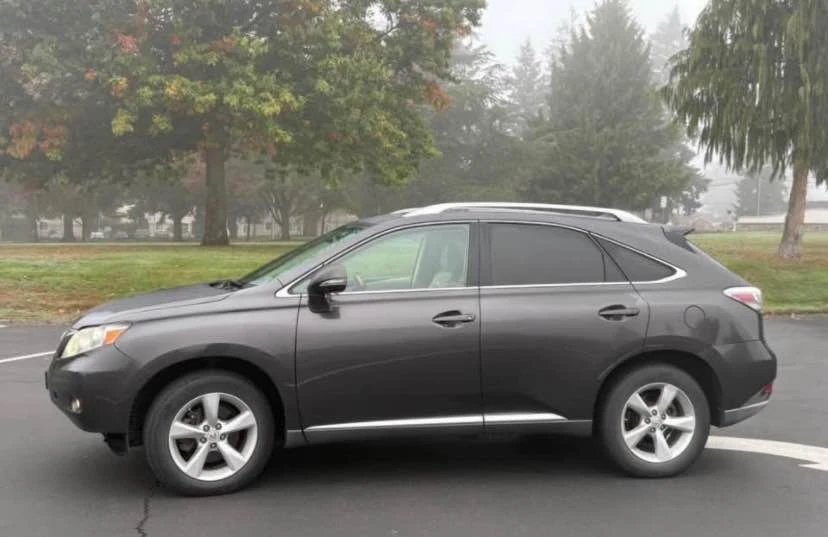 2010 Lexus RX 3rd Gen - Image 8 of 11