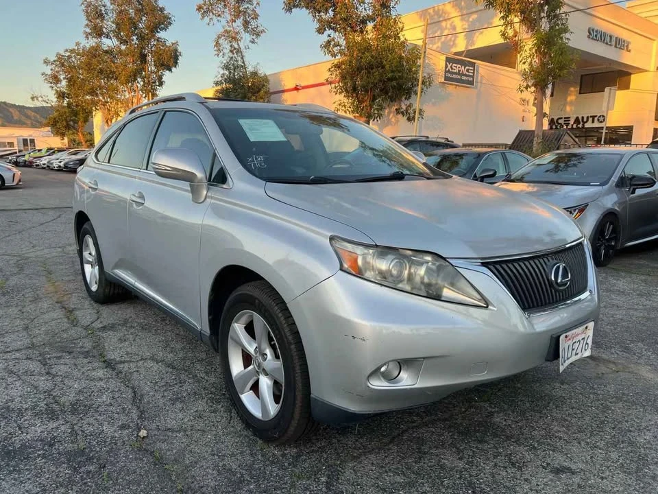 2010 Lexus RX 3rd Gen - Image 3 of 12