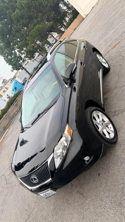 2010 Lexus RX 3rd Gen - Image 4 of 17