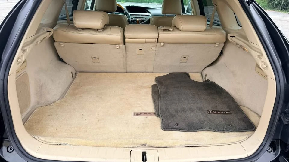 2010 Lexus RX 3rd Gen - Image 17 of 20