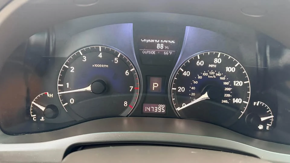 2010 Lexus RX 3rd Gen - Image 8 of 17