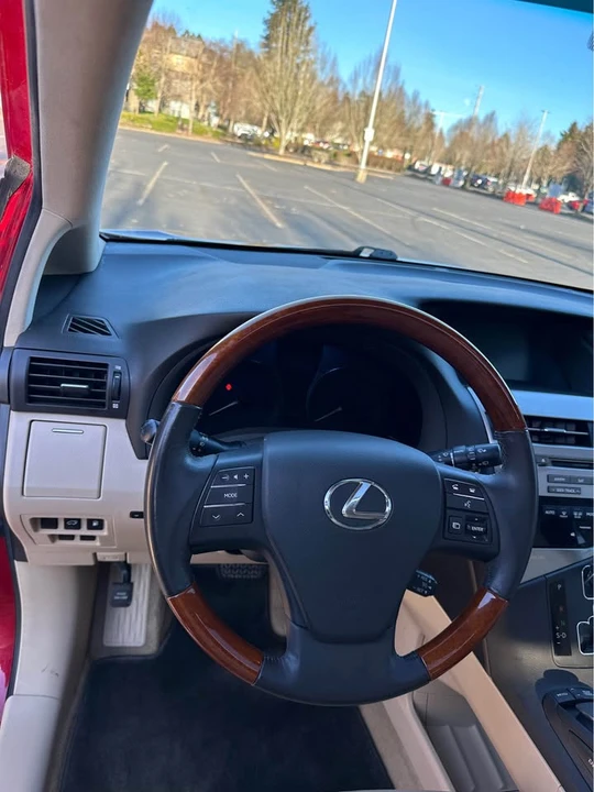 2010 Lexus RX 3rd Gen - Image 10 of 19