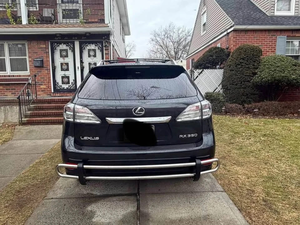 2010 Lexus RX 3rd Gen - Image 9 of 10