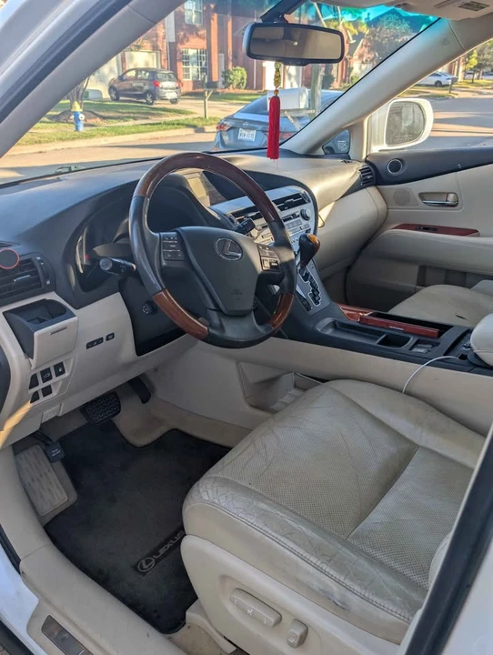2010 Lexus RX 3rd Gen - Image 9 of 18