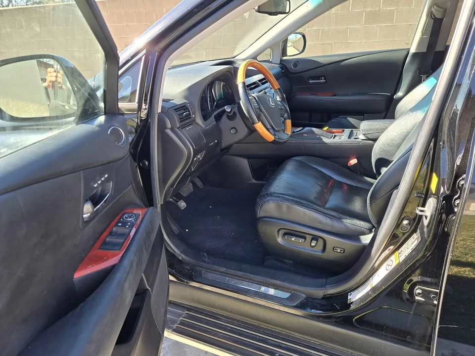 2010 Lexus RX 3rd Gen - Image 6 of 12