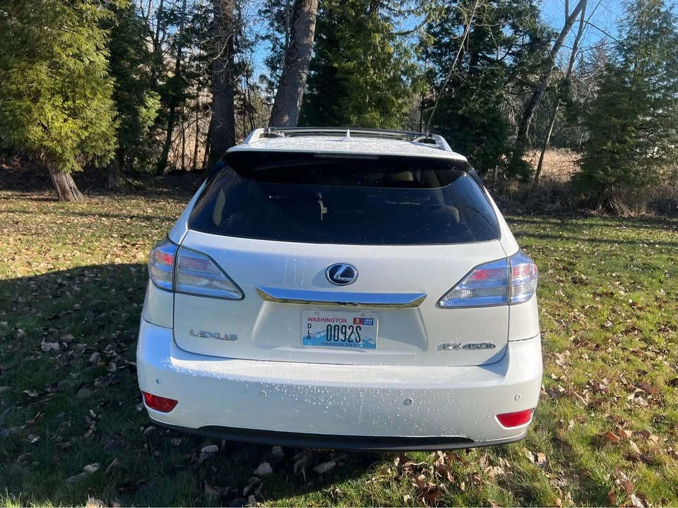 2010 Lexus RX 3rd Gen - Image 3 of 10