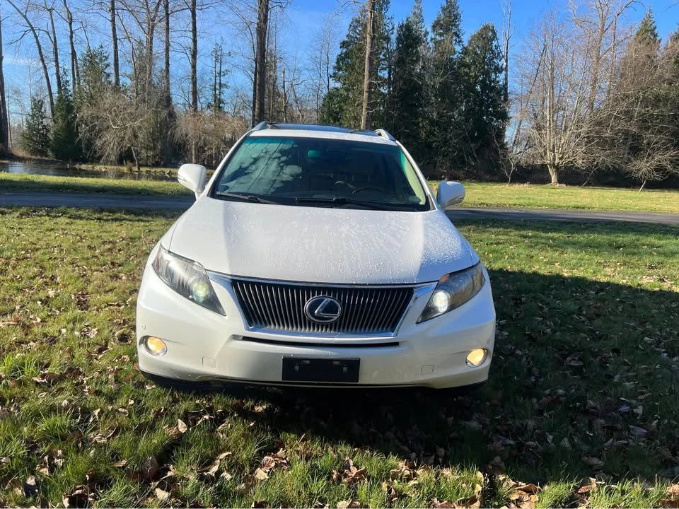 2010 Lexus RX 3rd Gen - Image 6 of 10