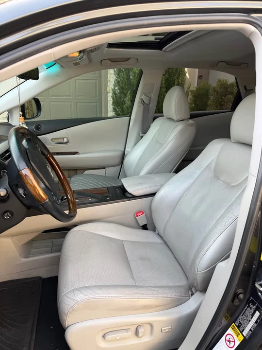 2010 Lexus RX 3rd Gen - Image 6 of 16