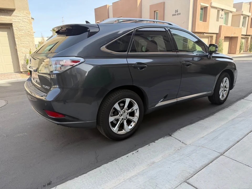 2010 Lexus RX 3rd Gen - Image 4 of 16