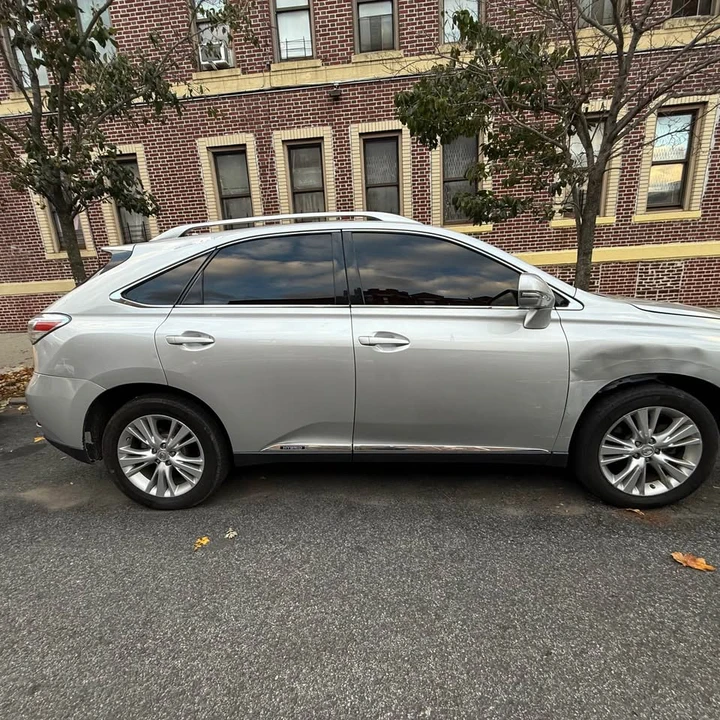 2010 Lexus RX 3rd Gen - Image 3 of 10