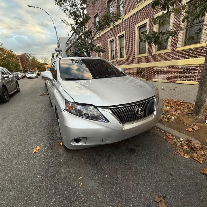 2010 Lexus RX 3rd Gen - Image 2 of 10