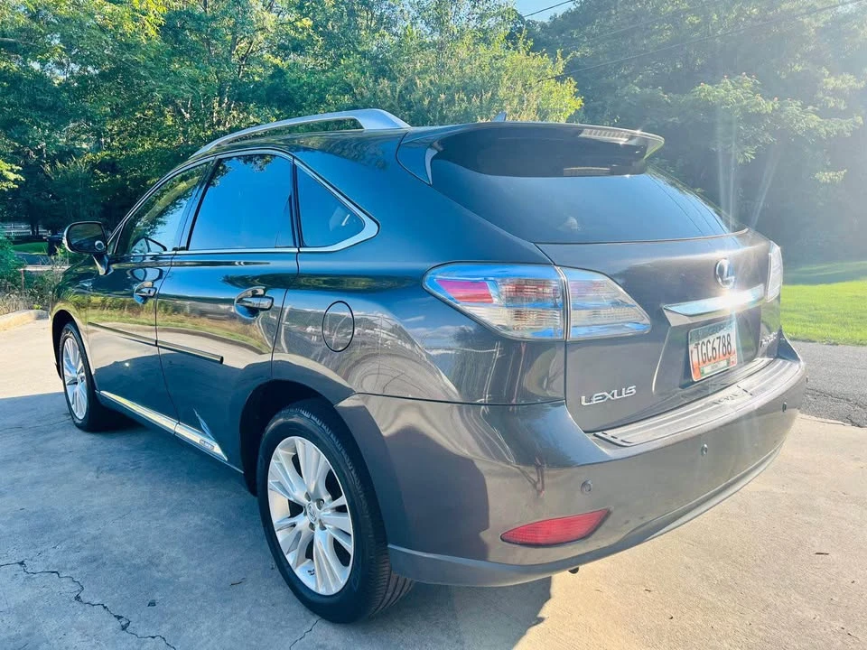 2010 Lexus RX 3rd Gen - Image 4 of 13