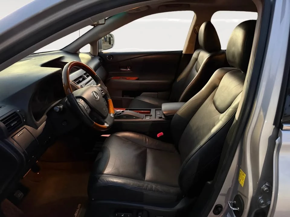 2010 Lexus RX 3rd Gen - Image 10 of 12
