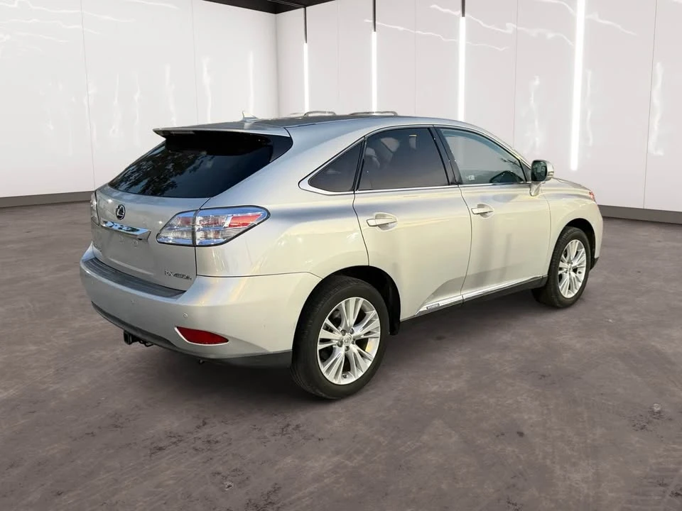 2010 Lexus RX 3rd Gen - Image 9 of 12