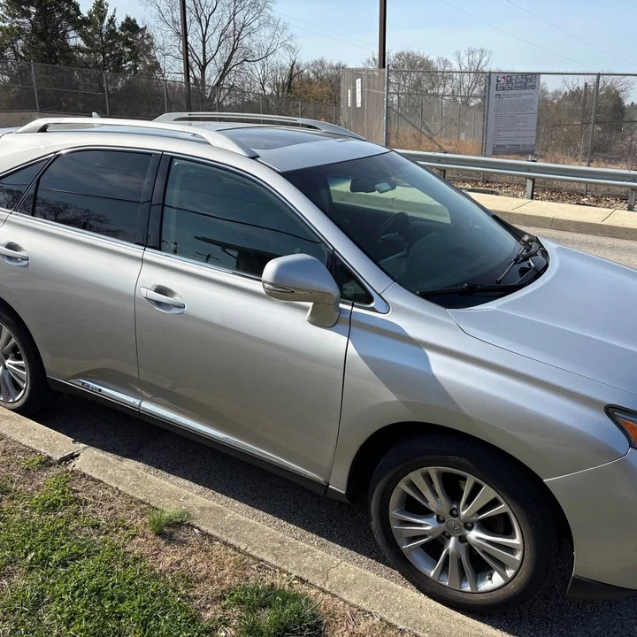 2010 Lexus RX 3rd Gen - Image 2 of 20