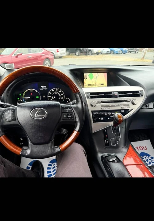 2010 Lexus RX 3rd Gen - Image 15 of 20