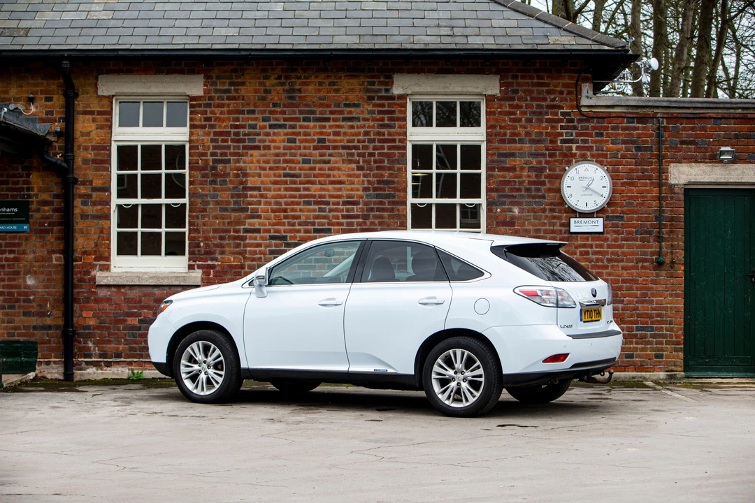 2010 Lexus RX 3rd Gen - Image 2 of 9