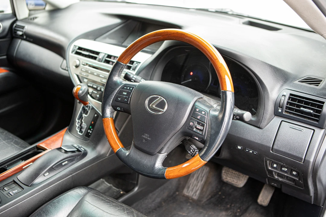 2010 Lexus RX 3rd Gen - Image 5 of 9
