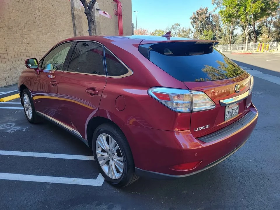2010 Lexus RX 3rd Gen - Image 2 of 9