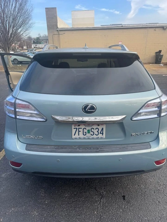 2010 Lexus RX 3rd Gen - Image 4 of 11