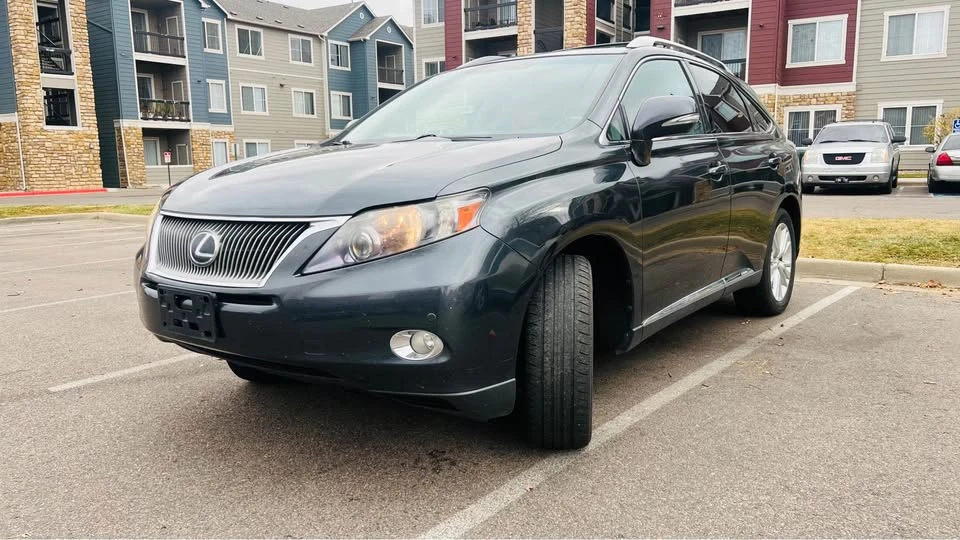 2010 Lexus RX 3rd Gen - Image 9 of 12