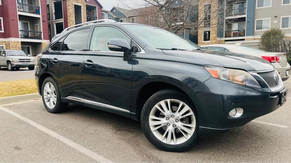 2010 Lexus RX 3rd Gen - Image 6 of 12