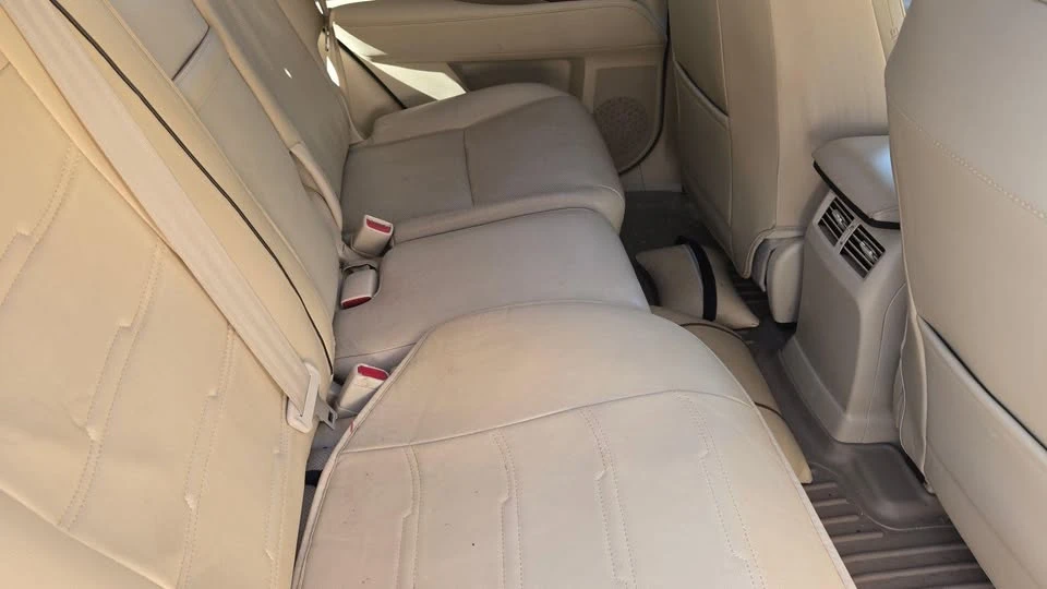 2010 Lexus RX 3rd Gen - Image 8 of 10