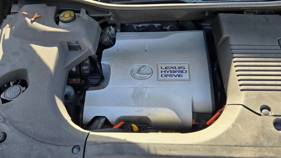 2010 Lexus RX 3rd Gen - Image 6 of 10