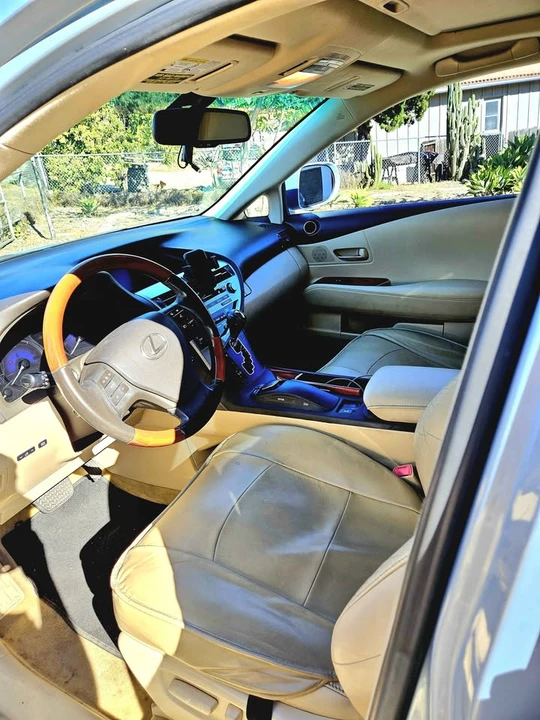 2010 Lexus RX 3rd Gen - Image 7 of 13