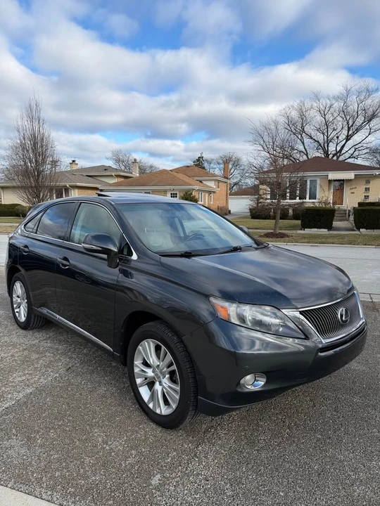 2010 Lexus RX 3rd Gen - Image 2 of 20