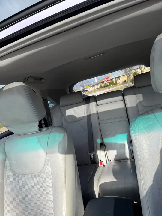 2010 Lexus RX 3rd Gen - Image 10 of 19