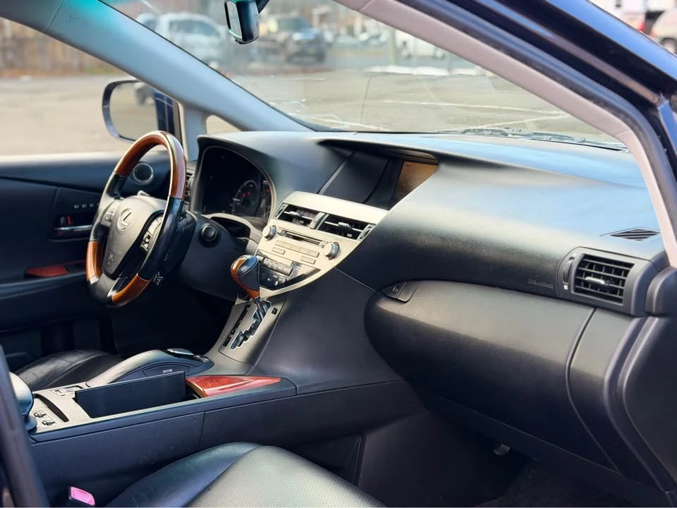 2010 Lexus RX 3rd Gen - Image 9 of 9