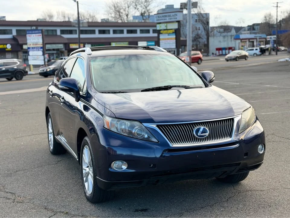 2010 Lexus RX 3rd Gen - Image 2 of 9