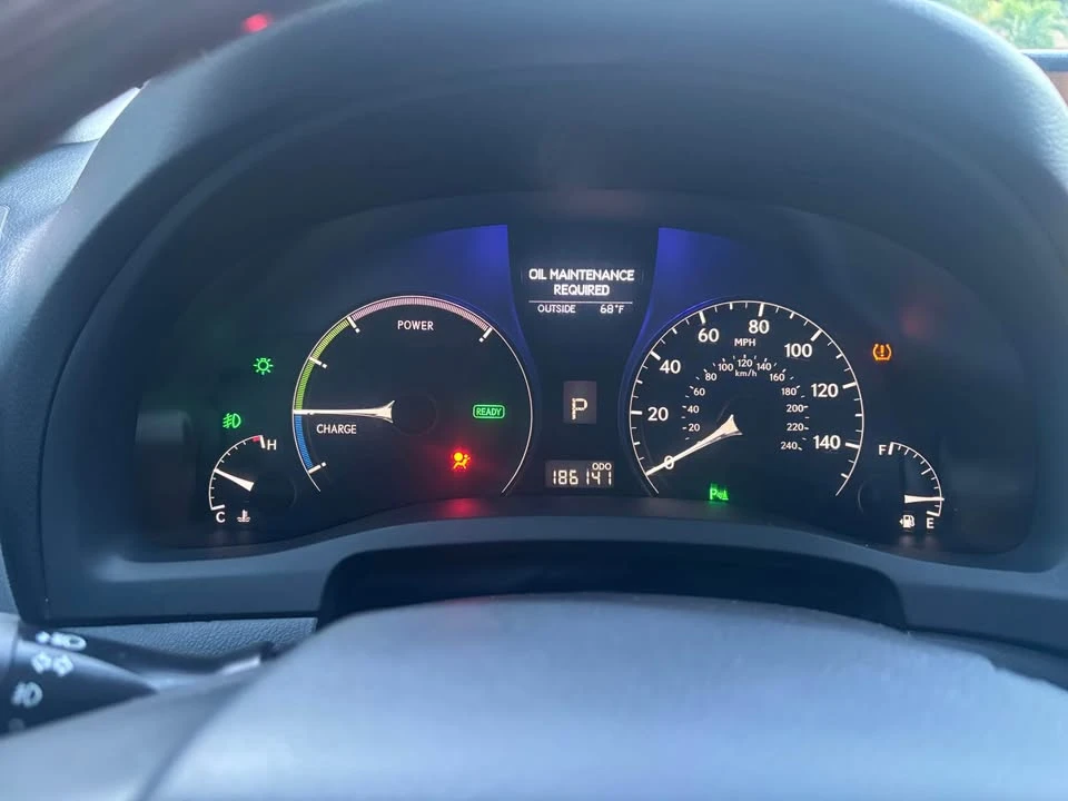2010 Lexus RX 3rd Gen - Image 5 of 7