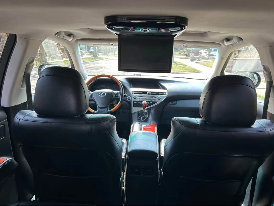 2010 Lexus RX 3rd Gen - Image 9 of 15
