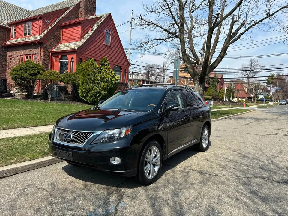 2010 Lexus RX 3rd Gen - Image 2 of 15