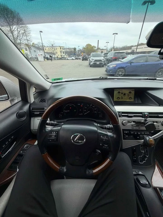2010 Lexus RX 3rd Gen - Image 2 of 7