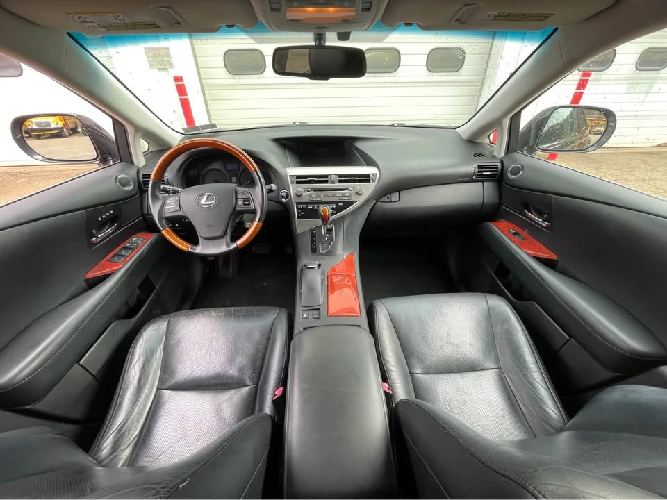 2010 Lexus RX 3rd Gen - Image 4 of 5