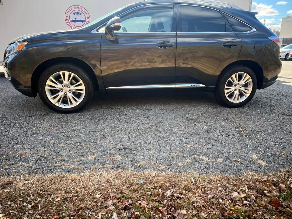 2010 Lexus RX 3rd Gen - Image 6 of 20
