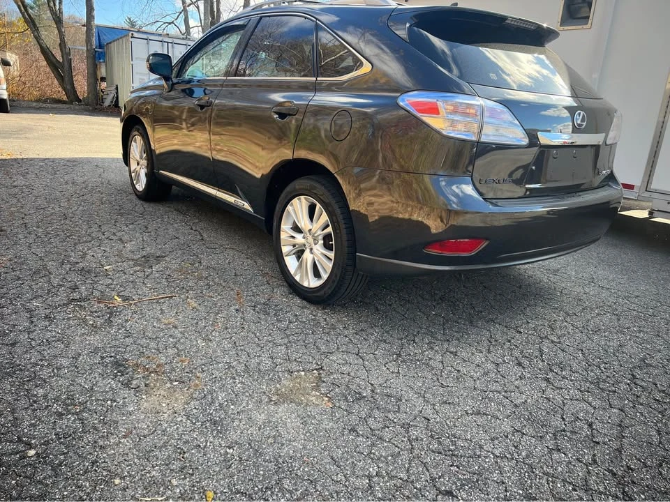 2010 Lexus RX 3rd Gen - Image 5 of 20