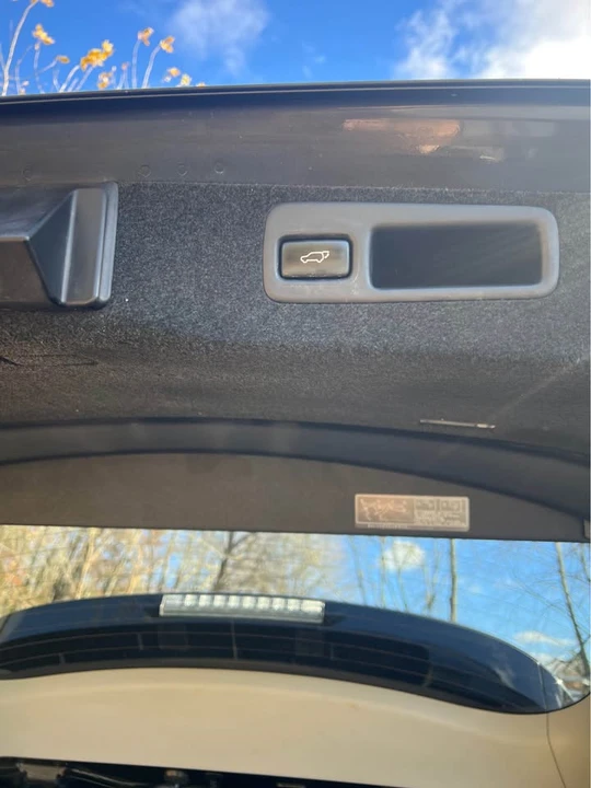 2010 Lexus RX 3rd Gen - Image 15 of 20