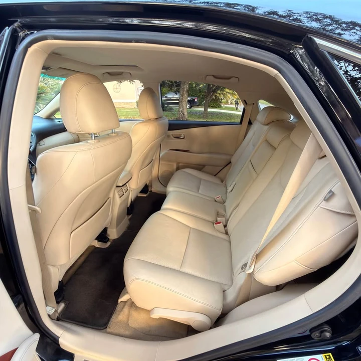 2010 Lexus RX 3rd Gen - Image 6 of 12