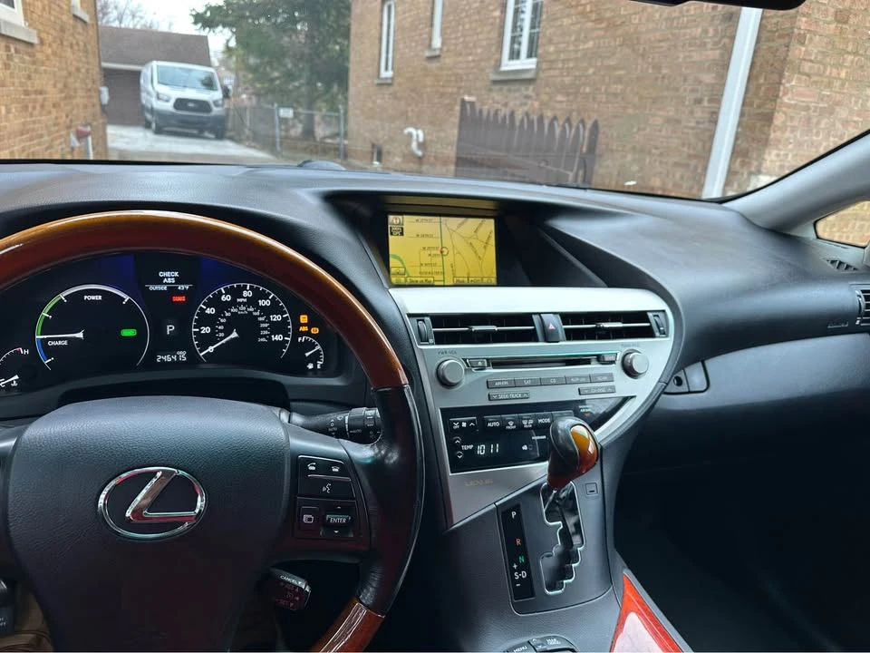 2010 Lexus RX 3rd Gen - Image 7 of 8