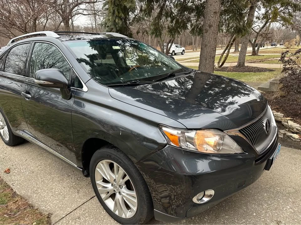 2010 Lexus RX 3rd Gen - Image 2 of 8