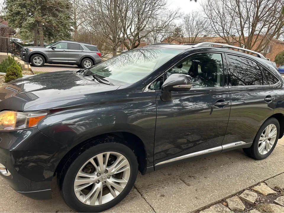 2010 Lexus RX 3rd Gen - Image 5 of 8