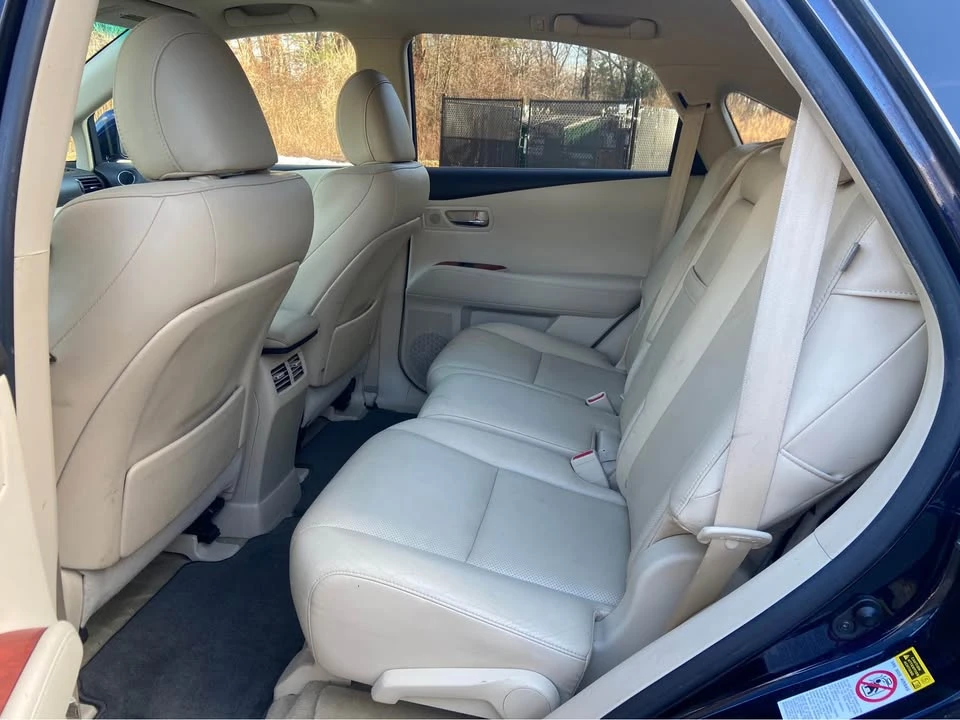 2010 Lexus RX 3rd Gen - Image 10 of 19