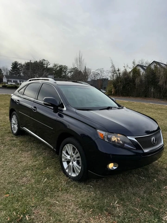 2010 Lexus RX 3rd Gen - Image 2 of 13