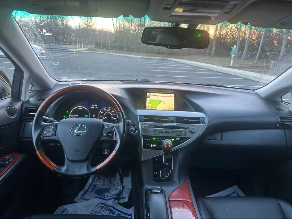 2010 Lexus RX 3rd Gen - Image 13 of 17